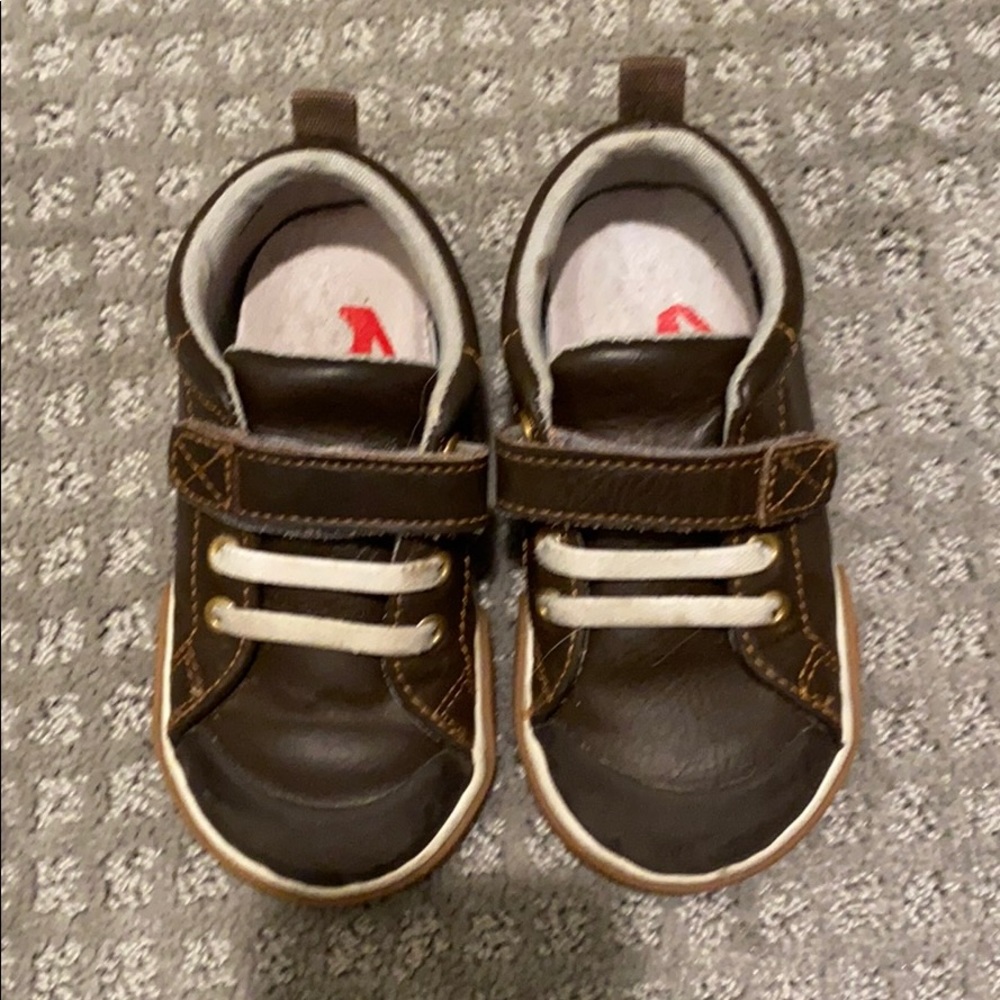 Boys shoes